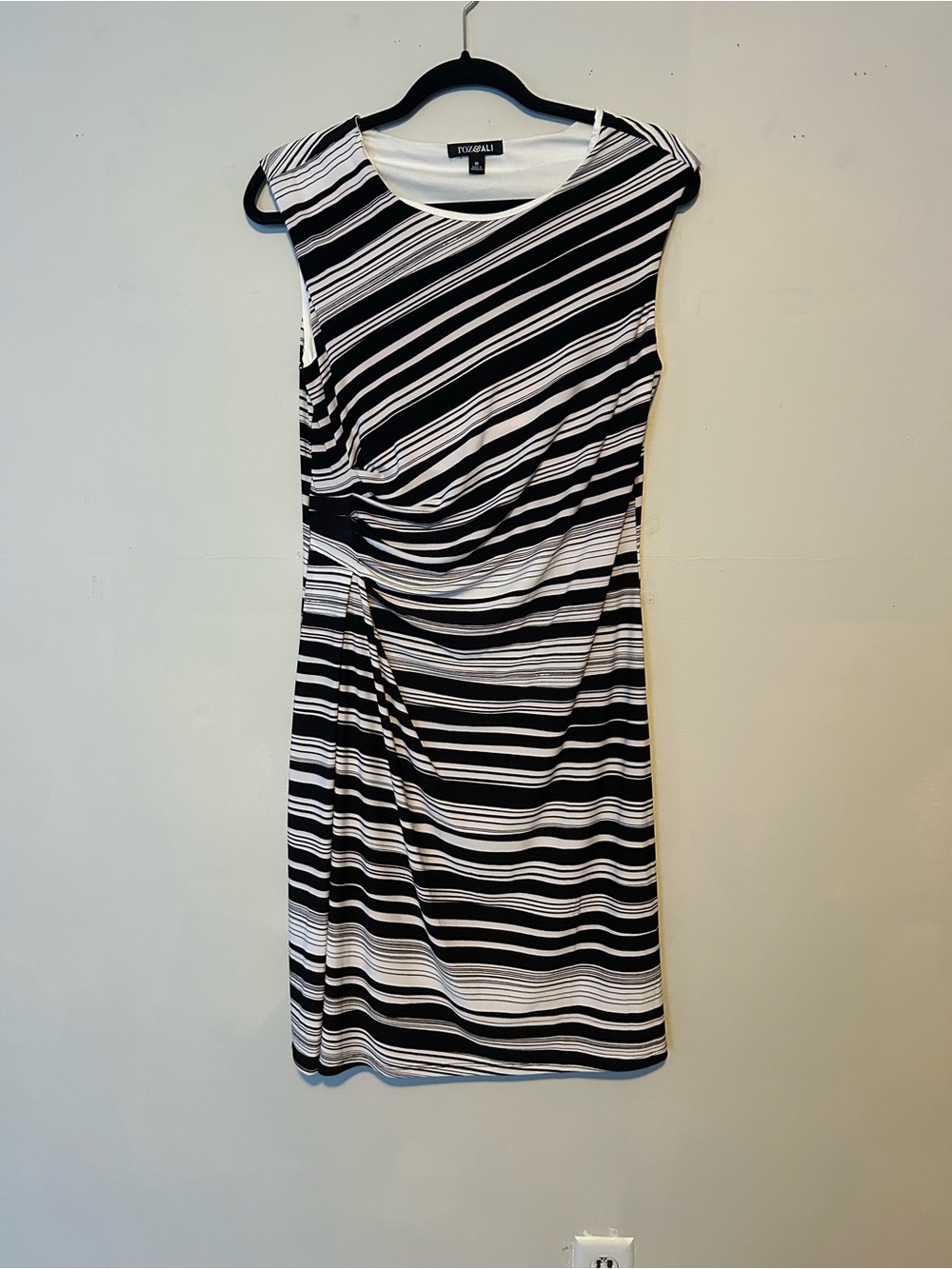 Roz & Ali Black & White Striped Sleeveless Ruched Sheath Dress